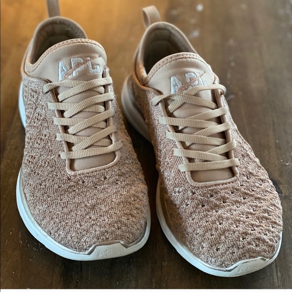 apl phantom rose gold